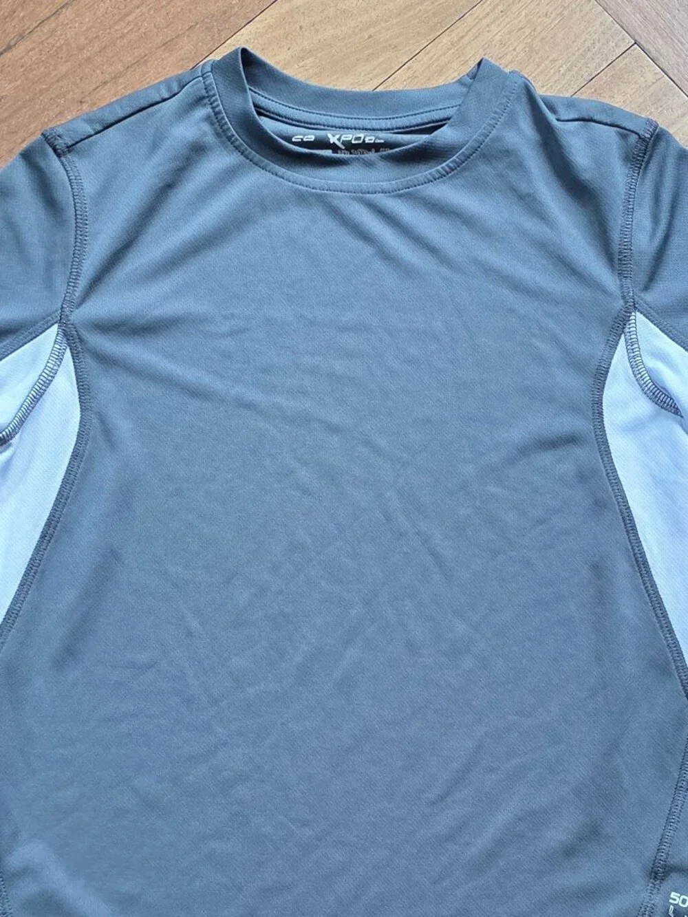 ZeroXposur Kids Gray Swim Rashguard Size M 10/12